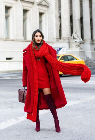 красное пальто с чем носить