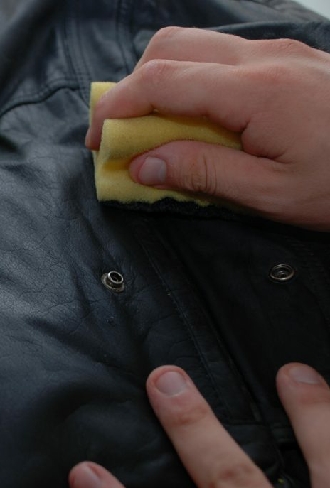 Как ухаживать за курткой из экокожи