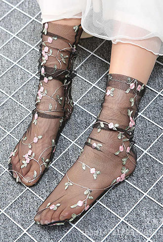 Как модно носить носки